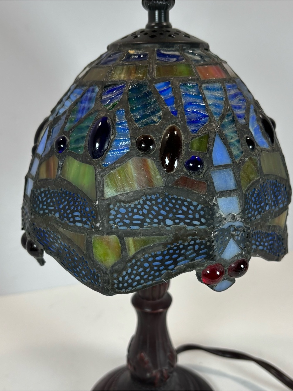 Tiffany Style Stained Glass Lamp Dragonfly Table Boudoir Vintage 12” Cottagecore - Picture 6 of 11